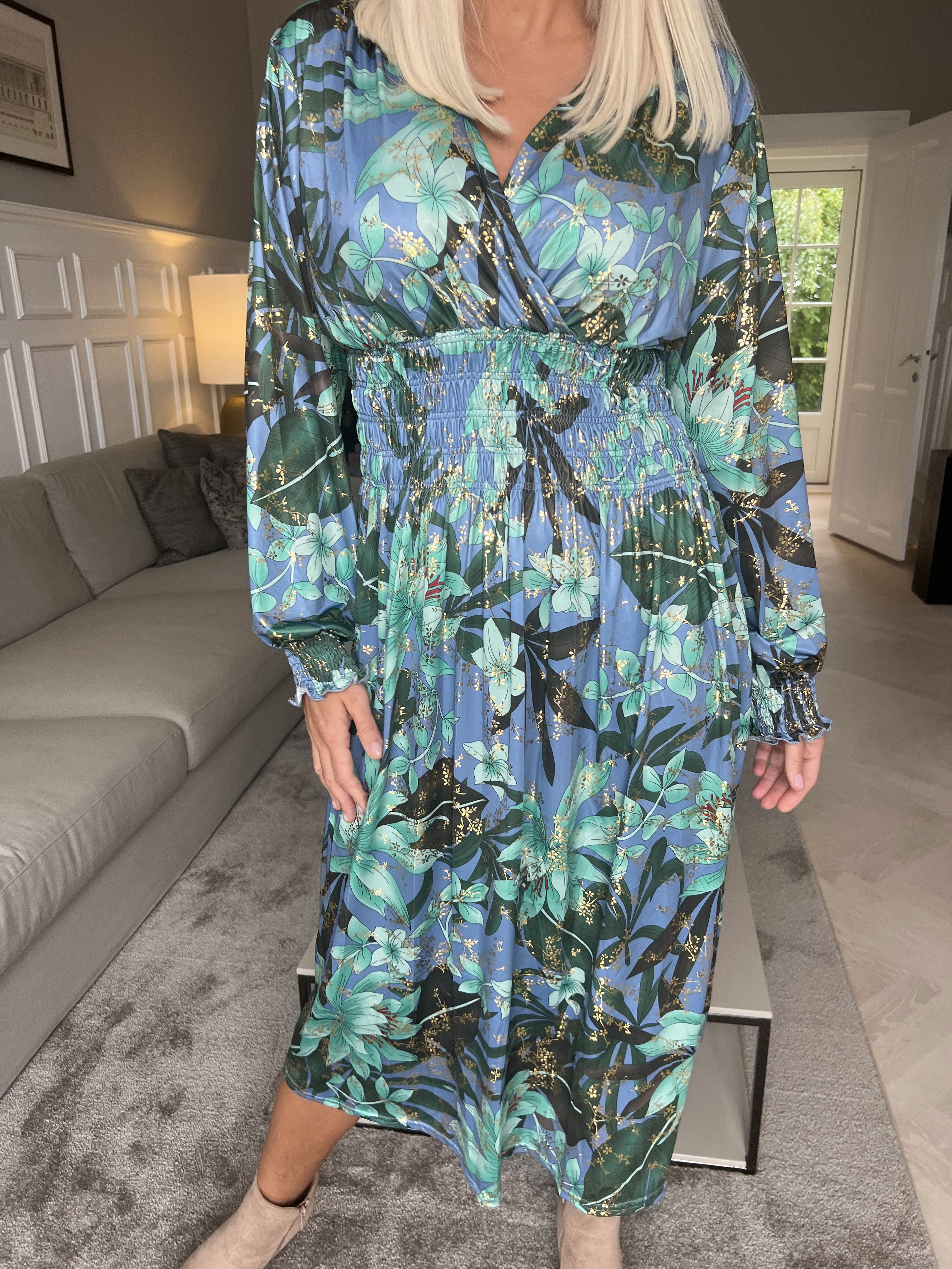 Pams Midi L/S - Elastisk kjole i krølfrit stof med lange ærmer